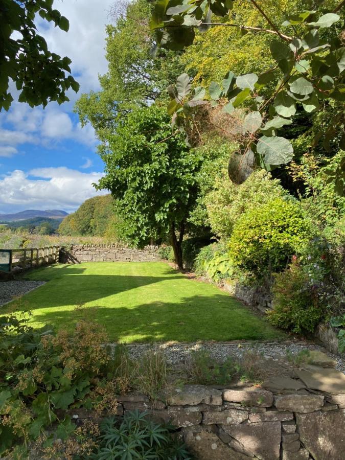 Spacious Cottage - Walk To Crieff Eksteriør billede
